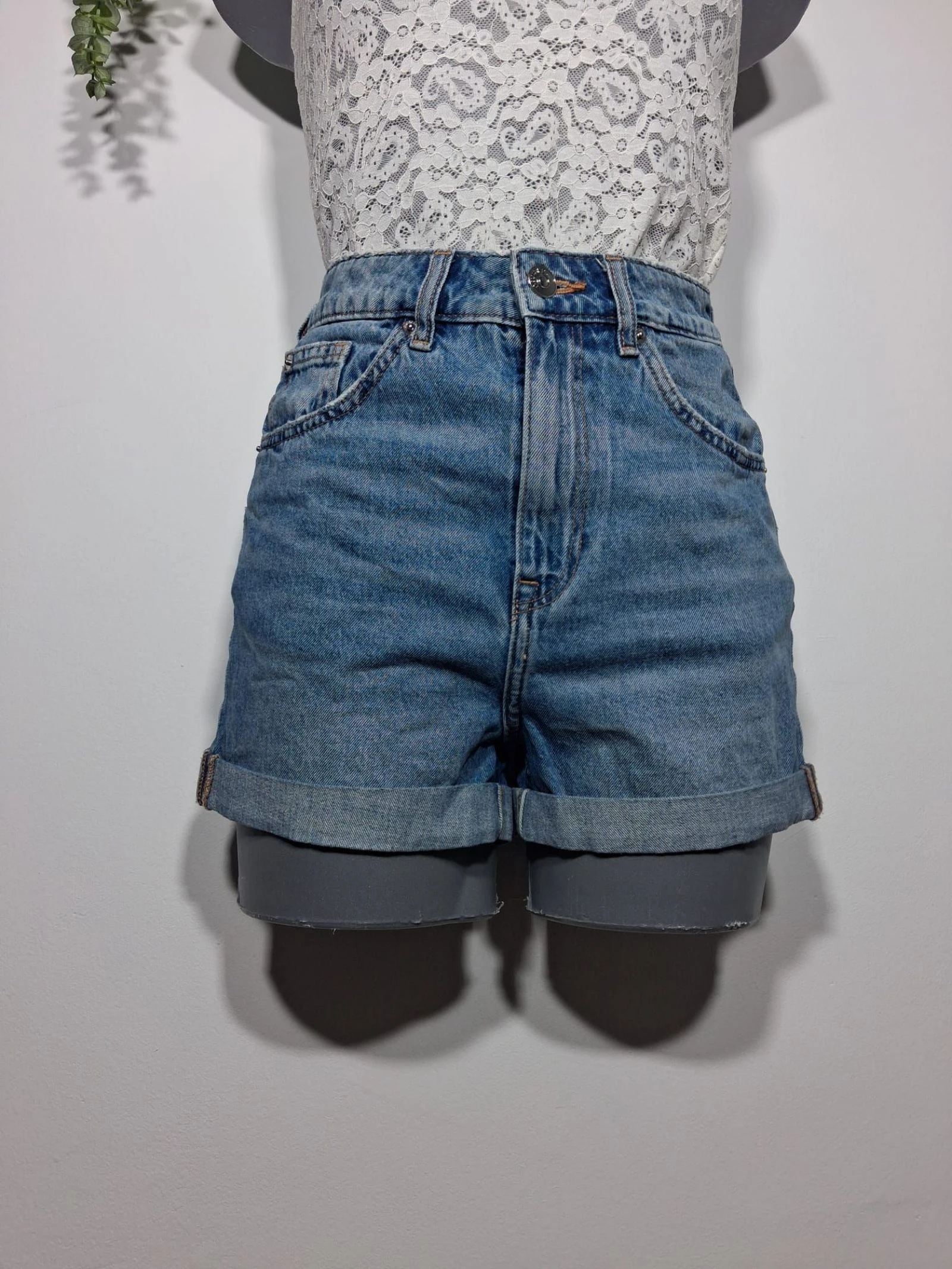 Shorts vaqueros H&M Divided tiro alto talla 34